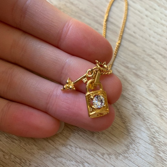 SOLD Key and Lock Gold Bracelet NEVER WORN BEFORE - Picture 5 of 6